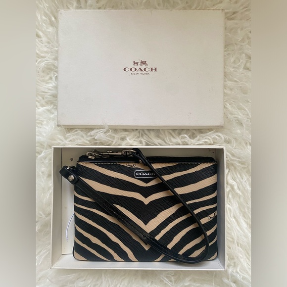 Coach wristlet Zebra print - Picture 2 of 2